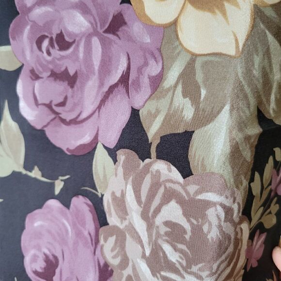 EUC VINTAGE LIZ CLAIBORNE FLORAL 100% SILK HANKY - Picture 4 of 10